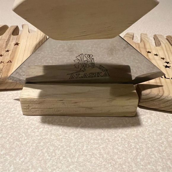 ALASKAN Salad Toss and Serve Utensils and Blade Cutter -Wood and Metal -3 pieces - Picture 4 of 5